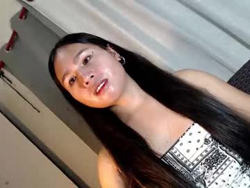 See Trixie121698 online Now @ fap.tw