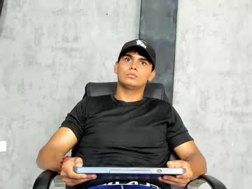 See Tyler_joss online Now @ fap.tw