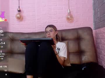 See Valentina_red18 online Now @ fap.tw