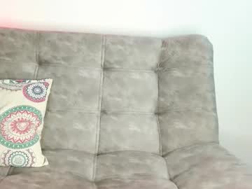 See Valentino_bel online Now @ fap.tw