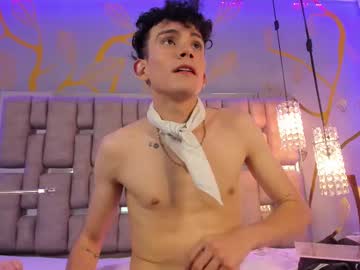 See Valentinomoreti online Now @ fap.tw