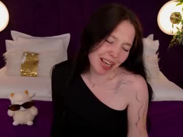 See Vanessafields online Now @ fap.tw