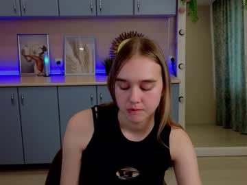 See Vel1ka online Now @ fap.tw