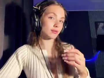 See Veluxe online Now @ fap.tw