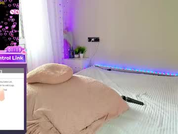 See Vik_and_love online Now @ fap.tw