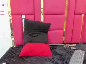 See Violetsmith_3 online Now @ fap.tw