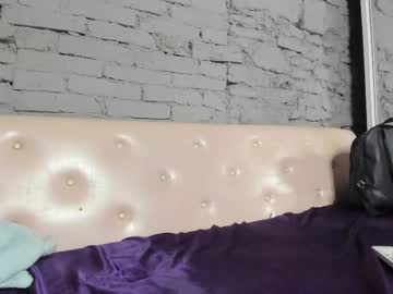 See Vixvixenn online Now @ fap.tw