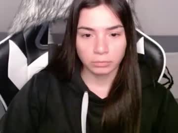 See Wolfs_daughter online Now @ fap.tw