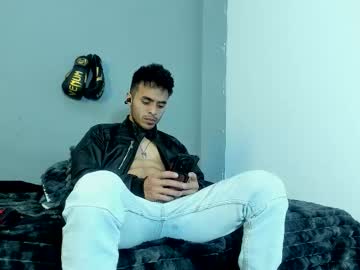 See X_harold_x online Now @ fap.tw