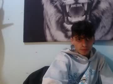 See Xalejo_max online Now @ fap.tw