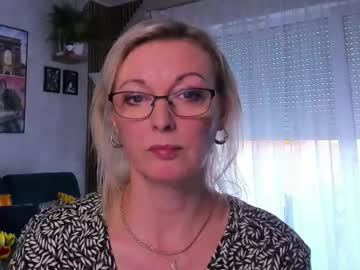 See Xvanessalove online Now @ fap.tw
