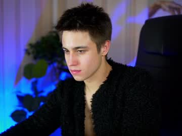 See Yan_leen online Now @ fap.tw