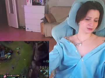 See Yum_neko_chan online Now @ fap.tw