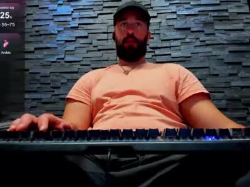 See Yy_david_yy online Now @ fap.tw