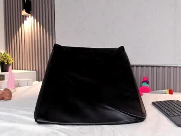 See Zafiiraa online Now @ fap.tw