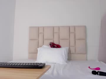 See Zafiro__brown online Now @ fap.tw