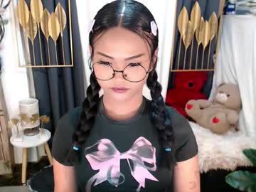 See Zaphiragoddess online Now @ fap.tw