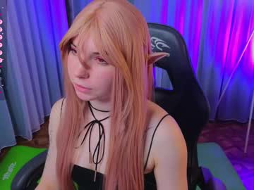 See Zelda_1 online Now @ fap.tw