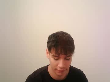 See Zeus_183 online Now @ fap.tw