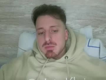 See Zeusoctavian online Now @ fap.tw