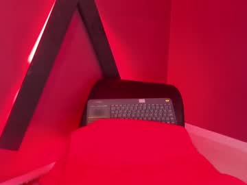 See Zoe_roux210949 online Now @ fap.tw