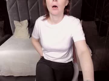 See Zoeeast online Now @ fap.tw